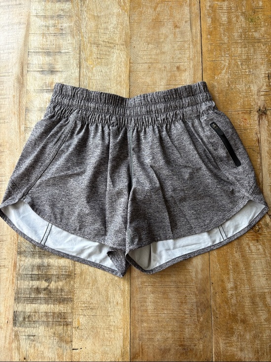 lululemon athletica Pants - Lululemon Women’s Athletic Shorts size 6
